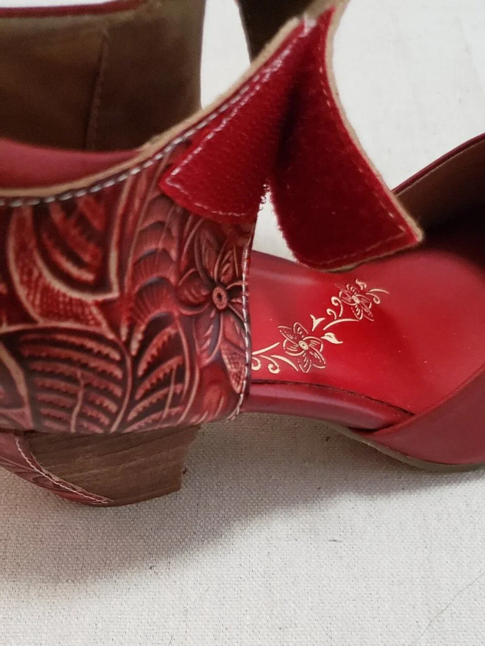 L'Artiste Spring Step Toolie Womens Size 8.5 /39 Mary Jane Shoes Heeled Burgundy